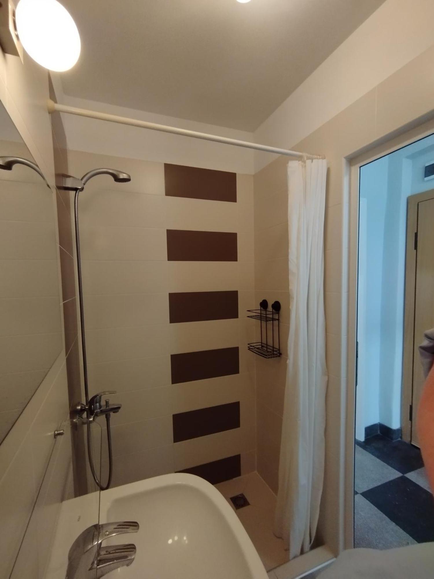 Center 7 Apartment